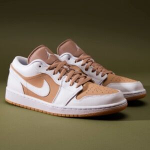 Nike Air Jordan 1 Low Stylish White Sneakers Male Men Boy Size 5/Woman 6.5